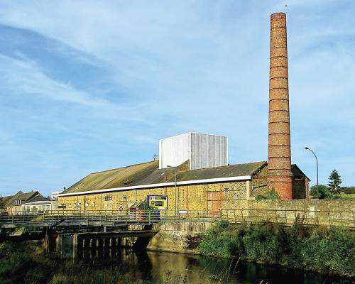 PLANCOET-SITES-Arguenon-Cheminee-Laiterie-Ancienne distillerie