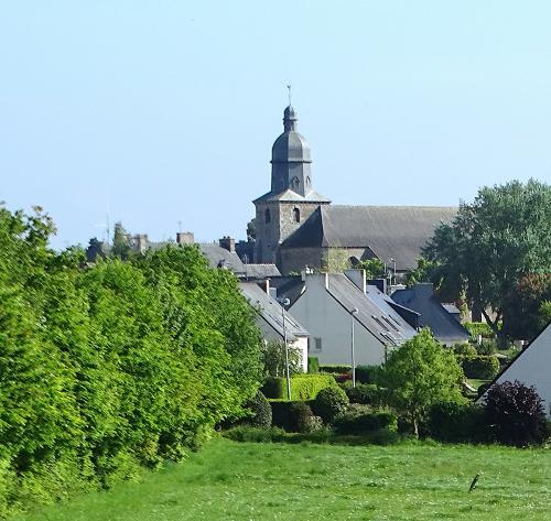 PLANCOET-SITES-Eglise-ND-de-Nazareth-e
