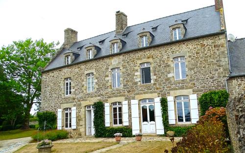 PLANCOET-SITES-Manoir-du-Cadre