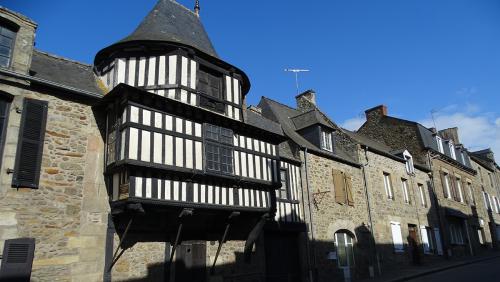 PLANCOET-SITES-Rue-Abbaye-N°25-Le Dome-a