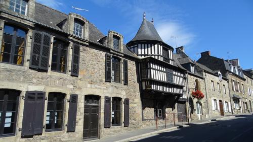PLANCOET-SITES-Rue-Abbaye-N°25-Le-Dome-b