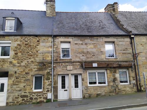 PLANCOET-SITES-Rue-Abbaye-N°43-Maison Chateaubriand-2
